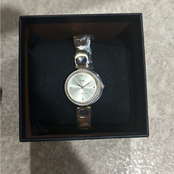 Coach Watch - Picture 1 of 2